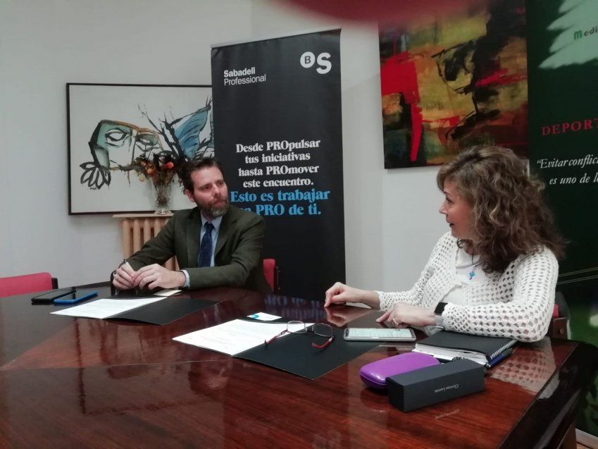 Firma de colaboración con el Banco Sabadell